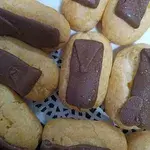 Mini Chocolate Eclair