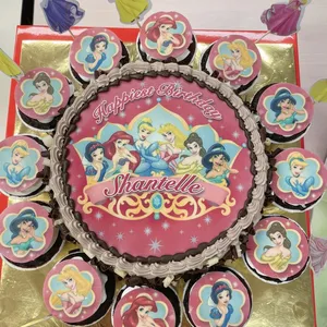 TCB14 Princess Love (Size: Classic (7" Cake + 12 Cupcakes)) (Eggless: No) (Flavour: Chocolate) (Big candles: 5) (Small candles: 1) (Message on Complimentary Gift Card: No) (Message On Cake: (Short & Sweet): Yes (do write the message in the ordering form, under comments box))