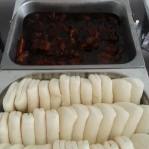 Braised Pork w/ Bun • 扣肉包(Chef's Recommended)
