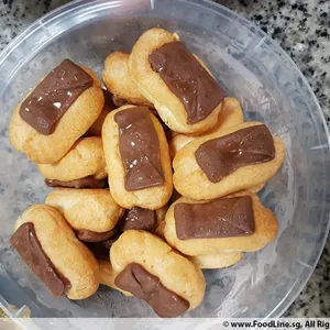 Mini Chocolate Eclairs