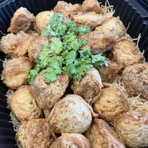 Fish Tau Pok