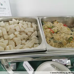 The Hari Raya Set<br>- Rice Cubes (Nasi Empit)<br>- Sayur Lodeh<br>- Ayam Masak Merah<br>- Rendang Daging/Sambal Goreng Pengantin<br>- Sambal Sotong Kering<br>- Serunding<br>- Mee Hoon Goreng Putih/Merah
