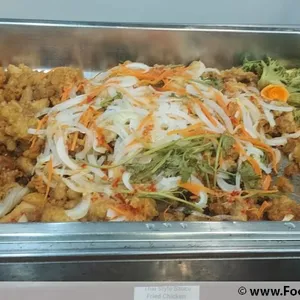 Thai Chilli Fried Chicken with Onion Garnishing