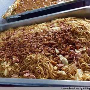 香肠米粉 Fried Bee Hoon w/ Sausage