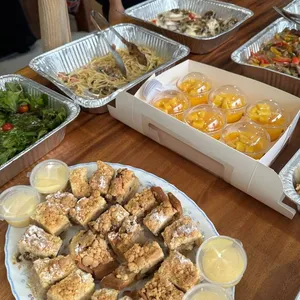 Western Family Set (6 Pax
- Pasta - Cream Sauce
- Mixed Salad with Bread Rolls
- Beef Stroganoff
- Baked Fish with Mushroom Cream Sauce
- Gratinated Ratatouille
- Mango Pudding