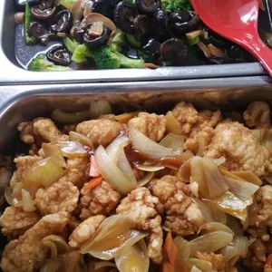 姜葱鱼片 Fish w/ Onion & Ginger