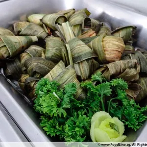 班兰鸡 Pandan Chicken