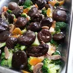 Broccoli w/ Mushroom • 双菇兰花(Chef's Recommended)