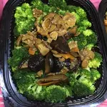 三菇西兰花 Broccoli w/ Assorted Mushroom