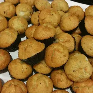 Mini Raisin Muffin