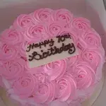 1x Rosette Pink @$38.9 (Size : 7 Inch (7-10 pax)) (Flavours : Vanilla) (Eggless: No) (Big Candles : 8) (Small Candles : 7)