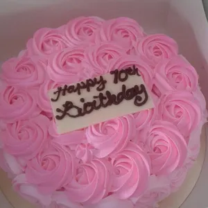 1x Rosette Pink @$38.9 (Size : 7 Inch (7-10 pax)) (Flavours : Vanilla) (Eggless: No) (Big Candles : 8) (Small Candles : 7)
