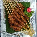 50x 猪肉沙嗲 Satay (Pork, Serve With Fresh Cucumber, Onion & Peanut Gravy)