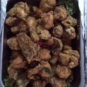 Salted Egg Chicken • 咸蛋鸡(Chef's Recommended)
