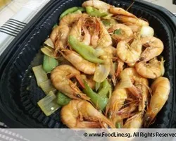 Sauteed Tiger Prawn with Bell Pepper 老虎虾炒大青椒 | Customer Photo | Le Xin Catering Group Pte Ltd