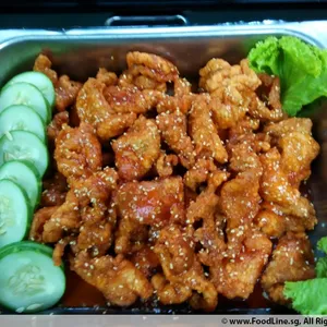 Honey Sauce Pork •排骨王(Chef's Recommended)