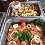 Crispy Chicken with Thai Sauce 泰式醬料香酥鳮肉