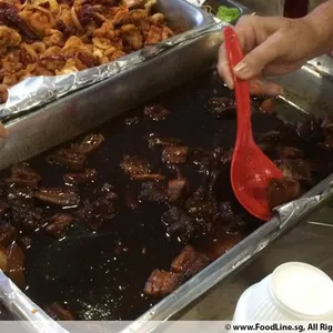 Braised Pork w/ Bun • 扣肉包(Chef's Recommended)