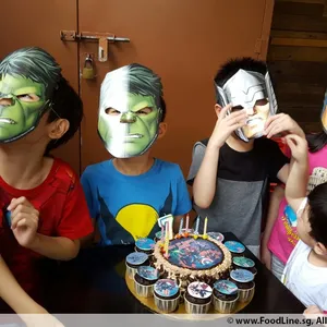 1x Avengers Birthday @$78.9 (Size : Classic (7 Inch Cake + 12 Cupcakes)) (Big Candles : 1) (Small Candles : 7)