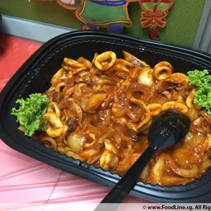 Deep Fried Garlic Sotong •五香苏东