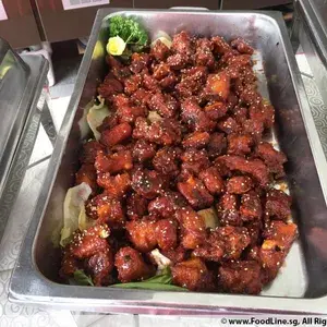 蜜汁排骨 Pork Ribs w/ Honey Sauce