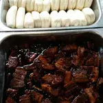 扣肉馒头 Braise Pork w/ Bun