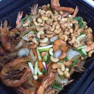 Prawn Fried w/ Cashew Nuts •腰果虾