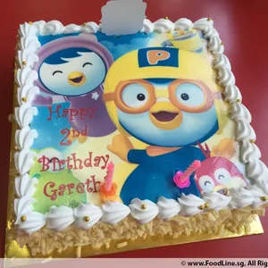1x PORORO BIRTHDAY @$58.9 (Size : 9 Inch (12-18 pax)) (Flavours : Strawberry) (Big Candles : 1) (Small Candles : 2)
