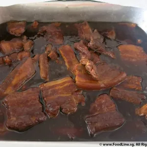 Braised Pork w/ Bun • 扣肉包(Chef's Recommended)