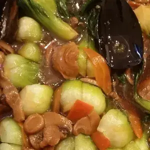 蚝油青菜 Green Vegetable w/Oyster Sauce