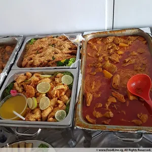 Curry Chicken • 咖哩鸡(Chef's Recommended)
