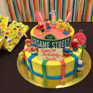 1x Sesame Street Joy @$162 (Top Layer : Chocolate) (Bottom Layer : Blackforest) (Big Candles : 1) (Small Candles : 1)