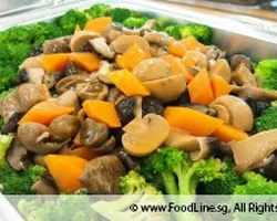 Broccoli with Mushroom Combination in Thick Oyster Broth | Customer Photo | Thyme Food & Services