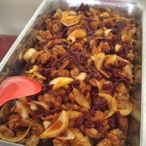 宫保鸡丁 Chicken w/Dried Chilli