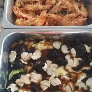 FREE Pacific Clam w Mushroom (送鲍贝炒香菇)