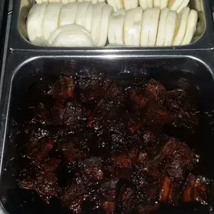 扣肉馒头 Braise Pork w/ Bun