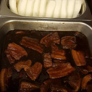 Braised Pork w/ Bun • 扣肉包(Chef's Recommended)