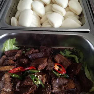 Yeh’s Homemade Bun with Stewed Meat *BEST SELLER! 夜来香扣肉包