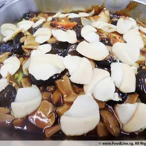 FREE Pacific Clam w Mushroom (送鲍贝炒香菇)
