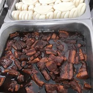 扣肉馒头 Braise Pork w/ Bun