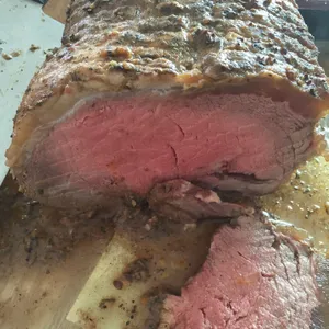 1x Roast N.Z. Striploin + Chocolate Velvet Logcake @$128.8