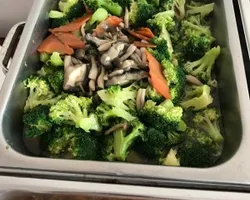 Assorted Mushroom w Broccoli 三菇烩西兰花 | Customer Photo | Xin Yi Pin Catering Pte Ltd