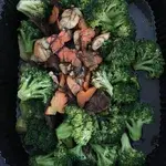 Broccoli with Braised Mushroom & Pacific Clam