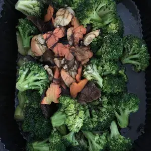 Broccoli with Braised Mushroom & Pacific Clam
