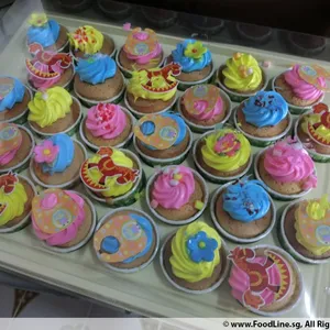 Happy Cupcakes
