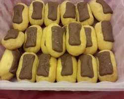 Mini Cream Ingots topped with Chocolate 巧克力奶油卷 | Customer Photo | BellyGood Caterer