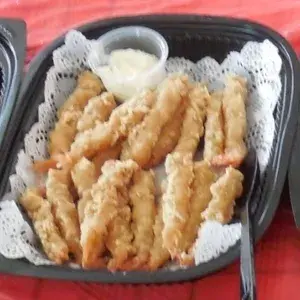 Golden Prawn Torpedo with Spicy Tartar