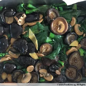 香菇小白 Siow Peh w/ Mushroom