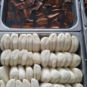 扣肉馒头 Braise Pork w/ Bun