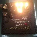 1x Signature Chocolate Etoile @$32 (Weight: 1.5 kg) (Qty of Big Candles: 4) (Qty of Small Candles: 5)